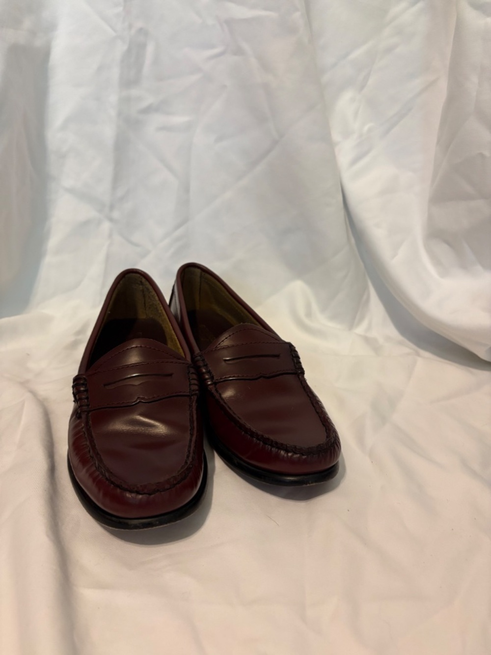 Bass Weejuns Womens Wine Whitney Loafers - Picture 3 of 6